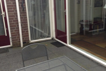 buitenschilderwerk schilder in amersfoort huis raam deur bordeaux rood armenschilders.nl